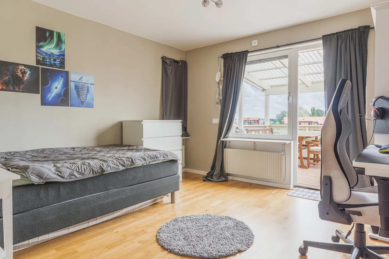 Villa, Radhus, Marsgatan 8, Ängshöjden, Sala