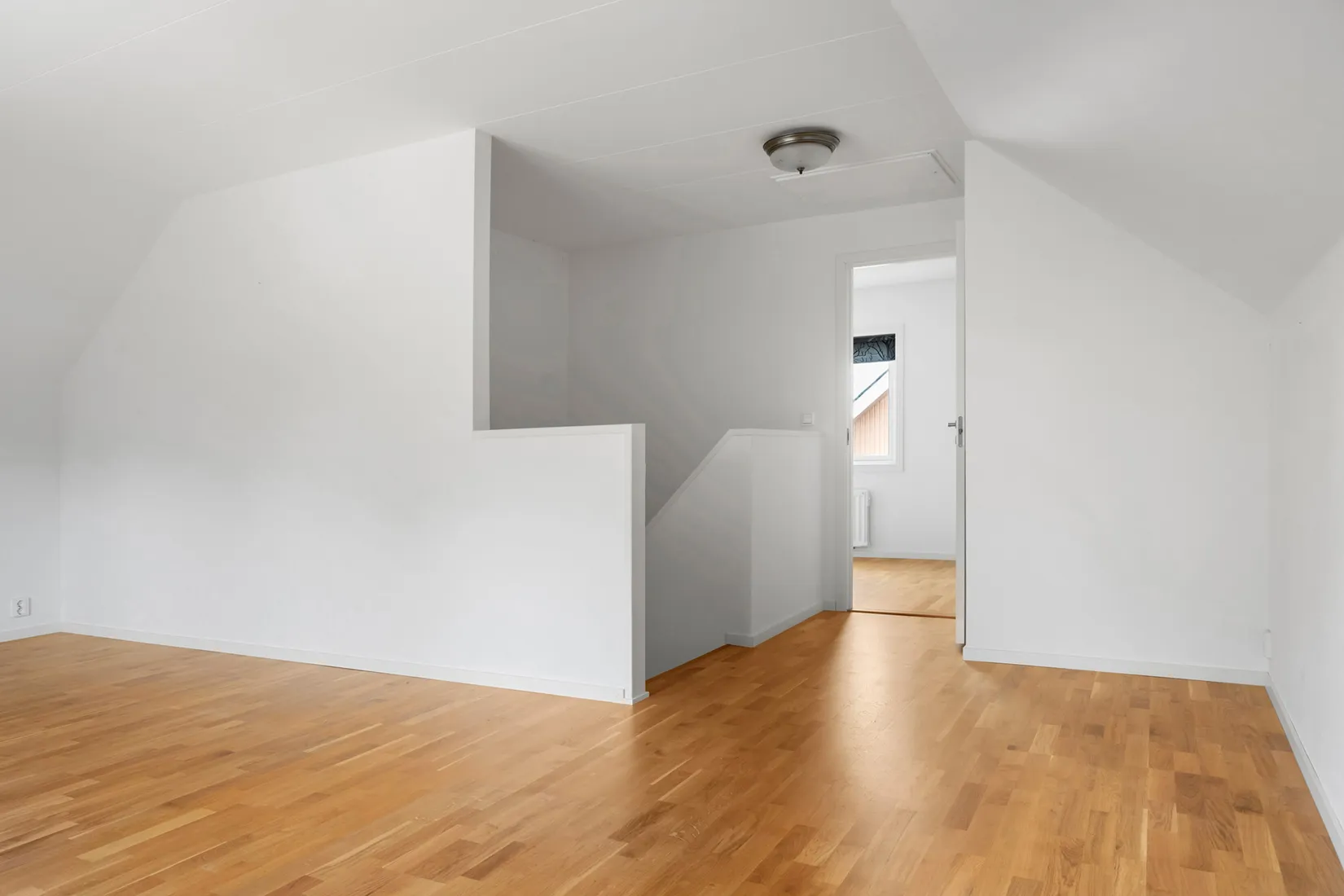 Villa, Radhus, Guldringen 23, Vallås, Halmstad