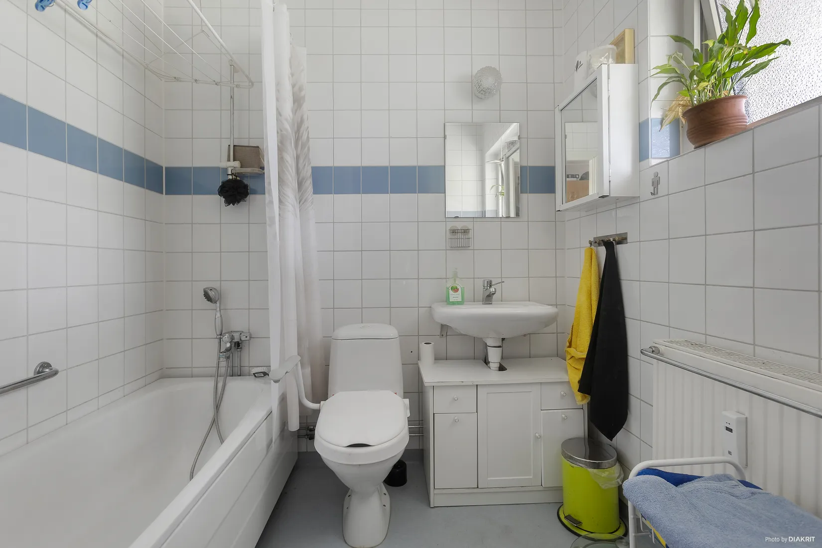 Radhus, Rättar Vigs väg 4, Nälsta, Stockholm