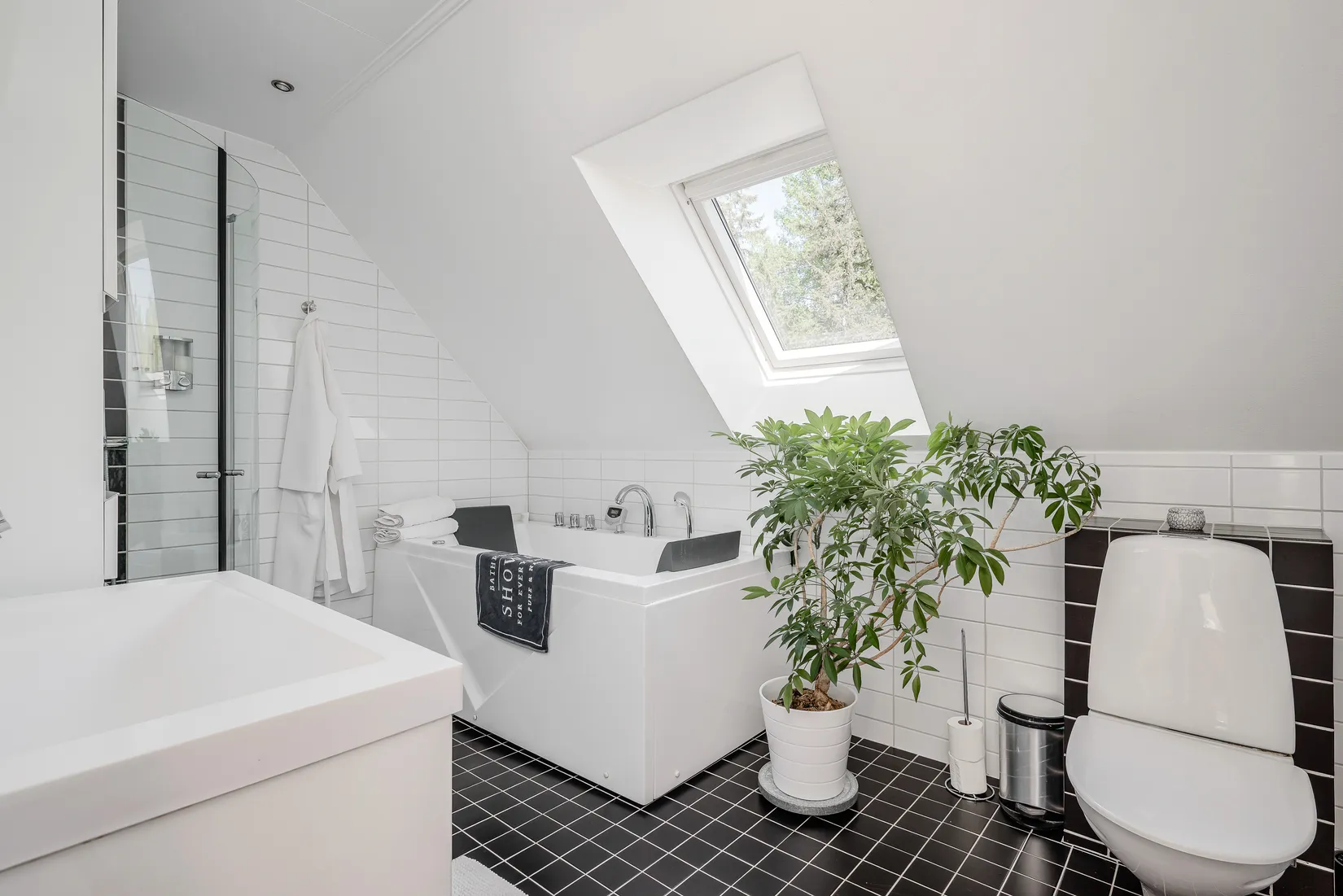 Villa, Blekingevägen 2, Ormsta, Vallentuna