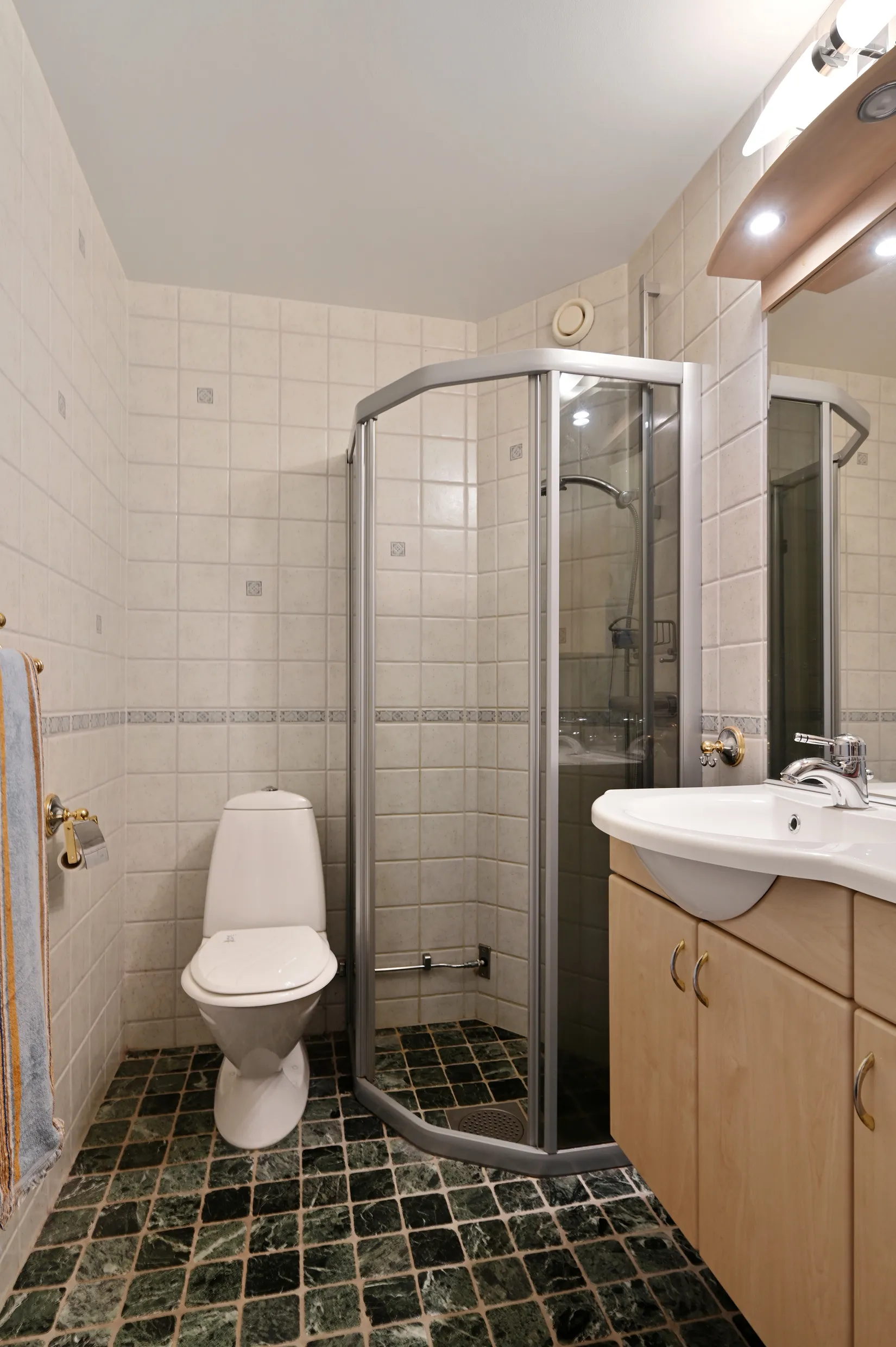 Radhus, Musikalvägen 48, Mörtvik/Skogås, Huddinge
