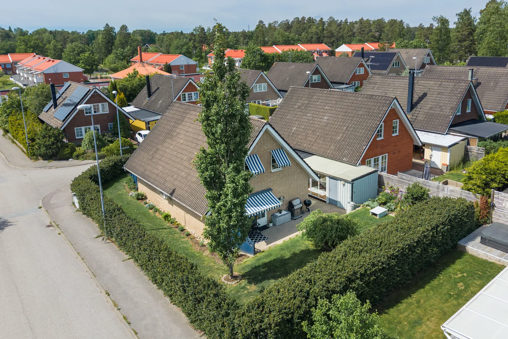 Villa, Radhus, Odonstigen 16, Finninge, Strängnäs