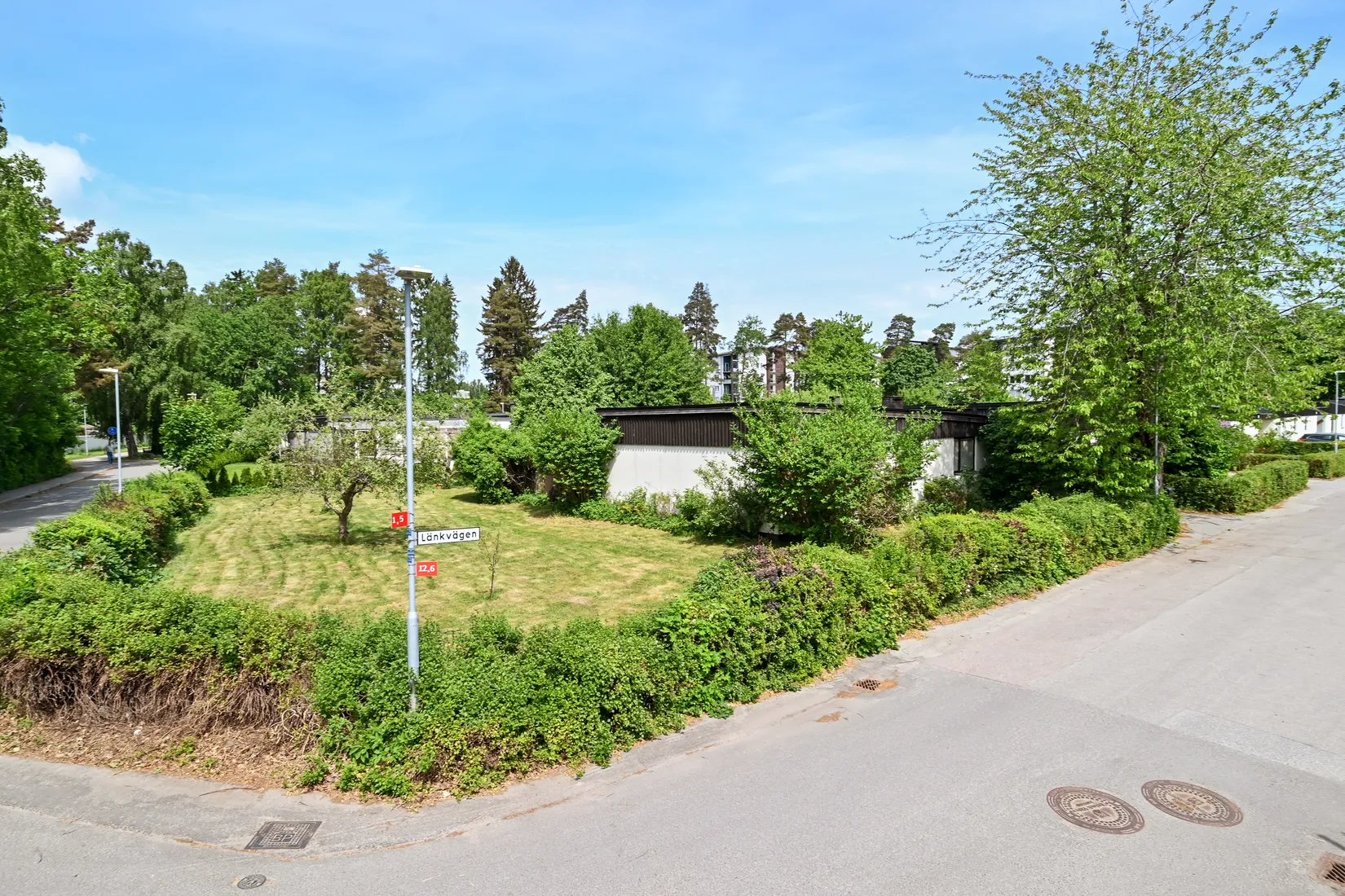Villa, Radhus, Länkvägen 12, Apoteksskogen, Upplands Väsby