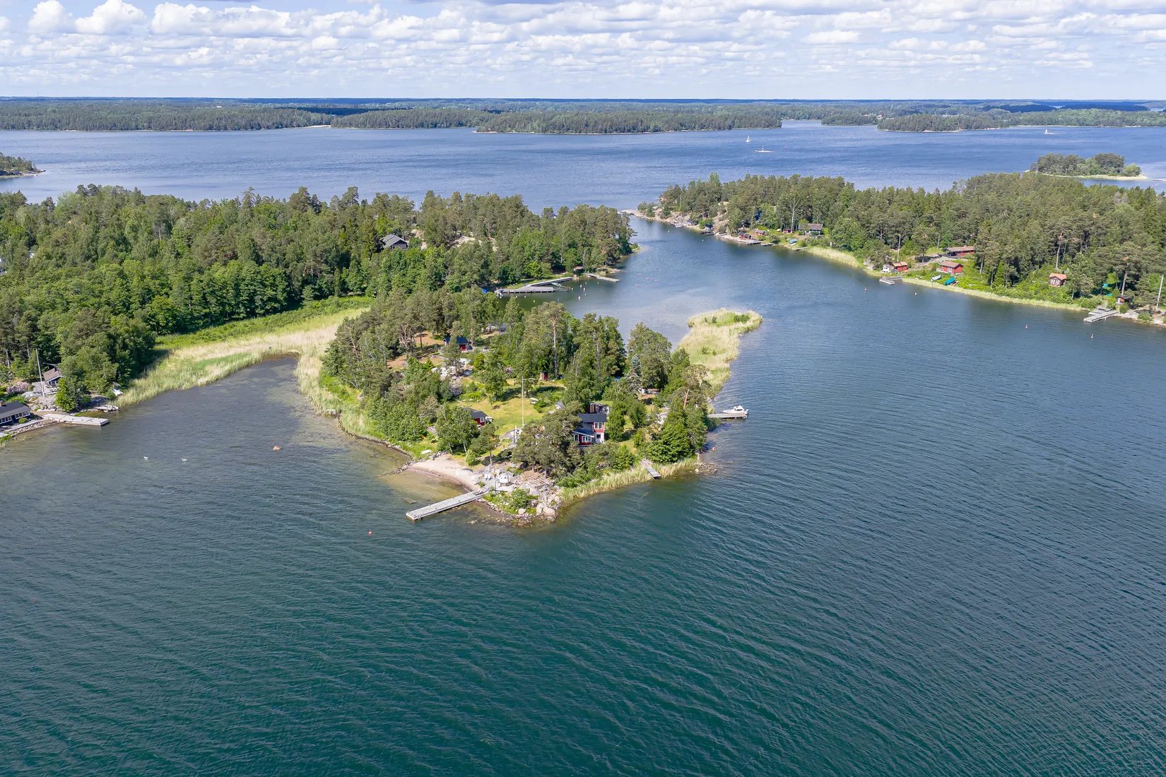 Villa, Vättersö 42, Österåker
