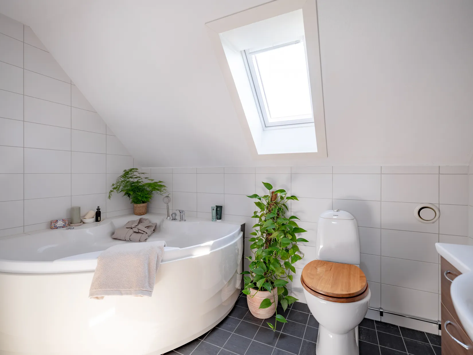 Villa, Hjortrongränd 5, Enebyberg, Danderyd