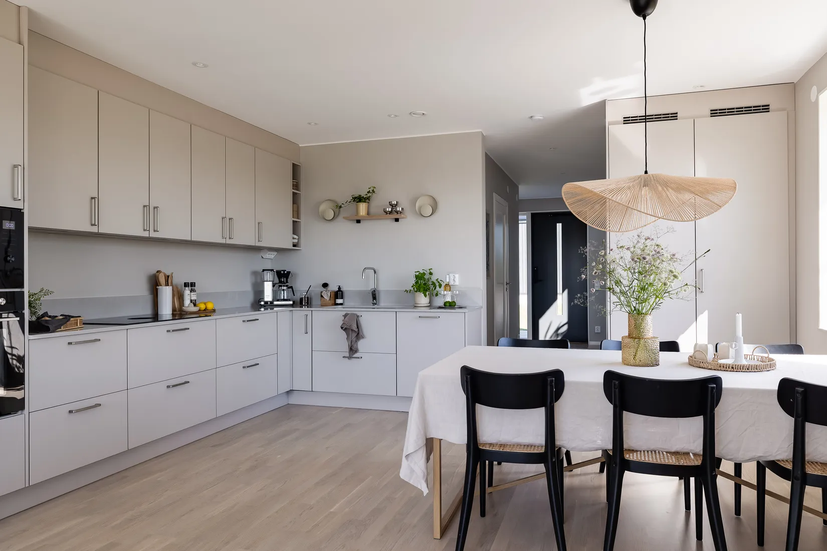 Radhus, Klövergatan, Gröna Sörby, Kumla