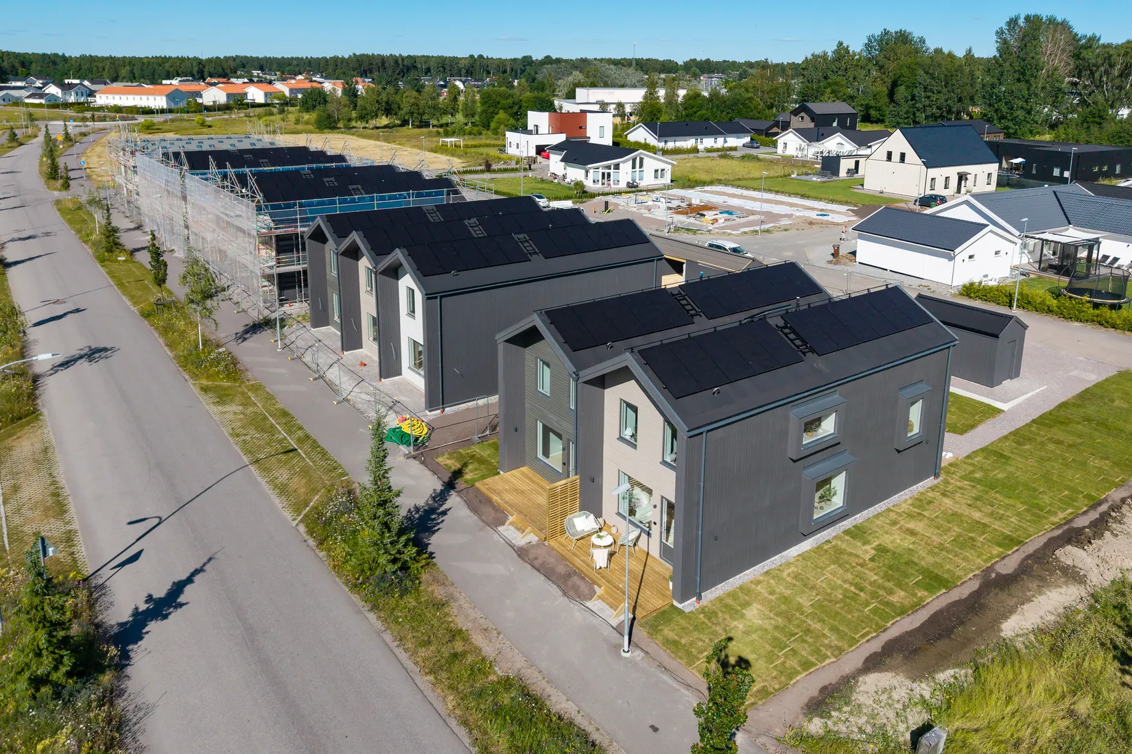 Radhus, Klövergatan, Gröna Sörby, Kumla