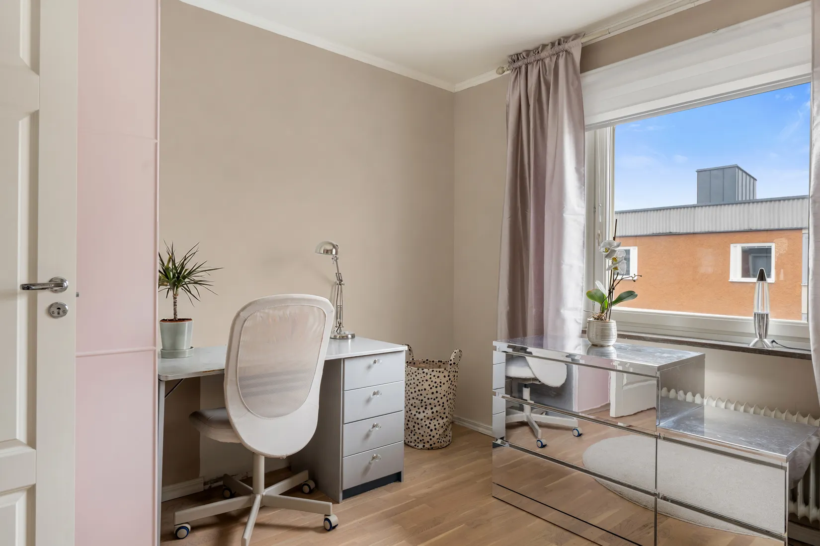 Bostadsrätt, Åkerbyvägen 356, 3tr, Täby Centrum, Täby