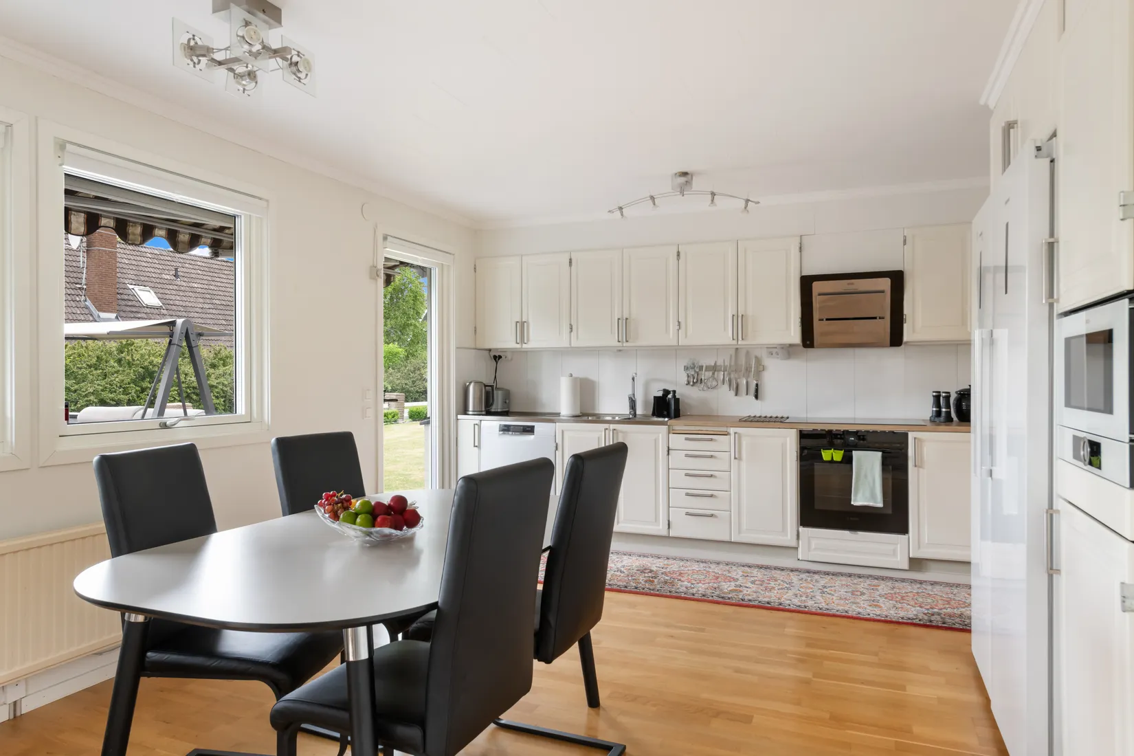 Villa, Järngränd 14, Skarpäng, Täby