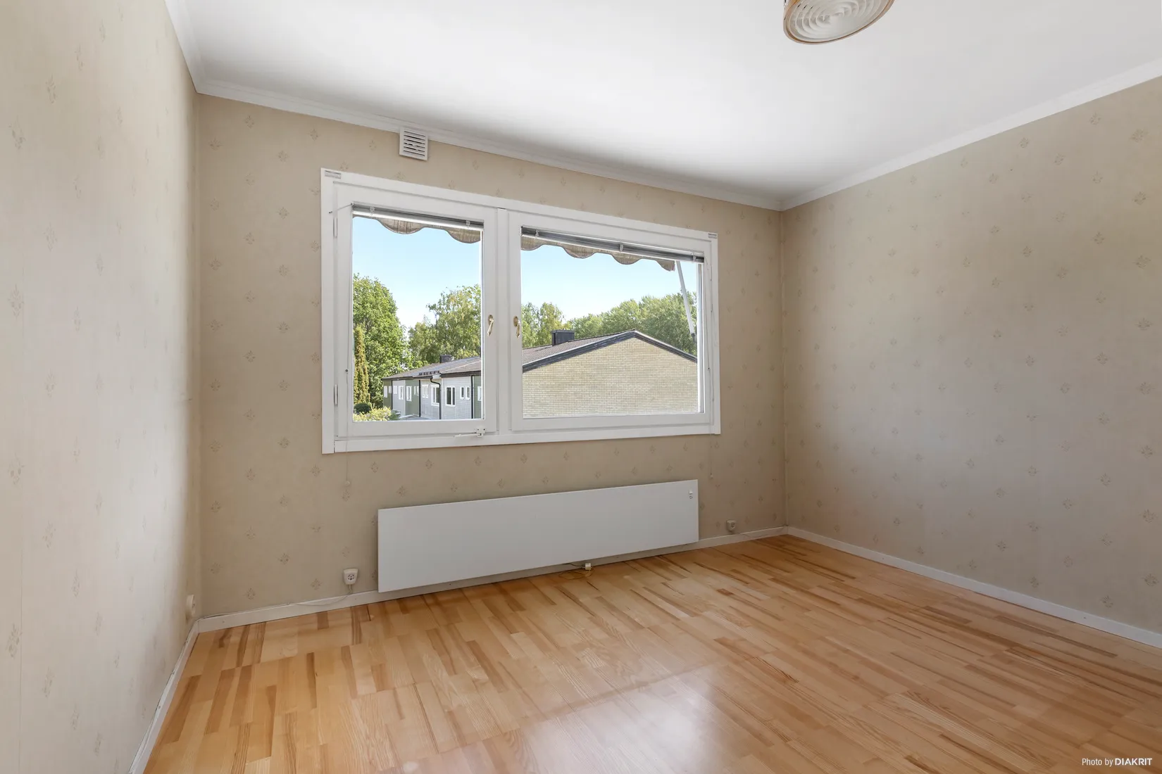 Radhus, Rågången 22, Viksjö, Järfälla