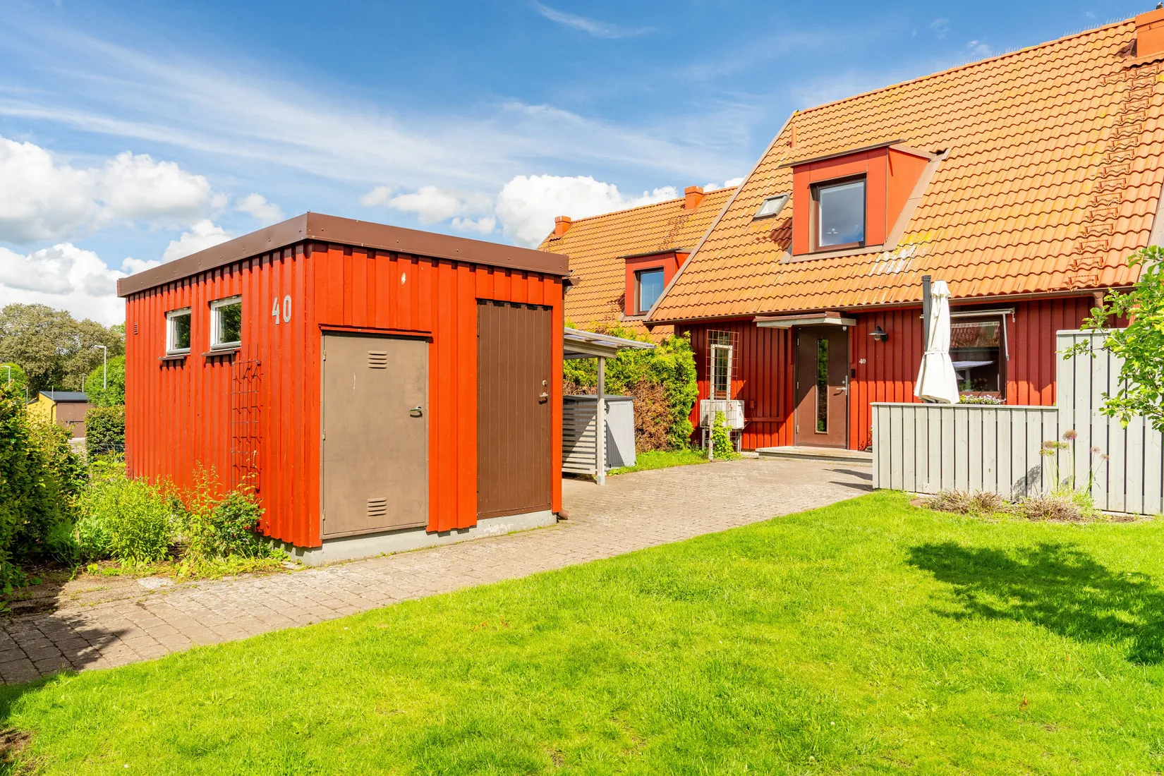 Radhus, Fogdegårdsvägen 40, Skara