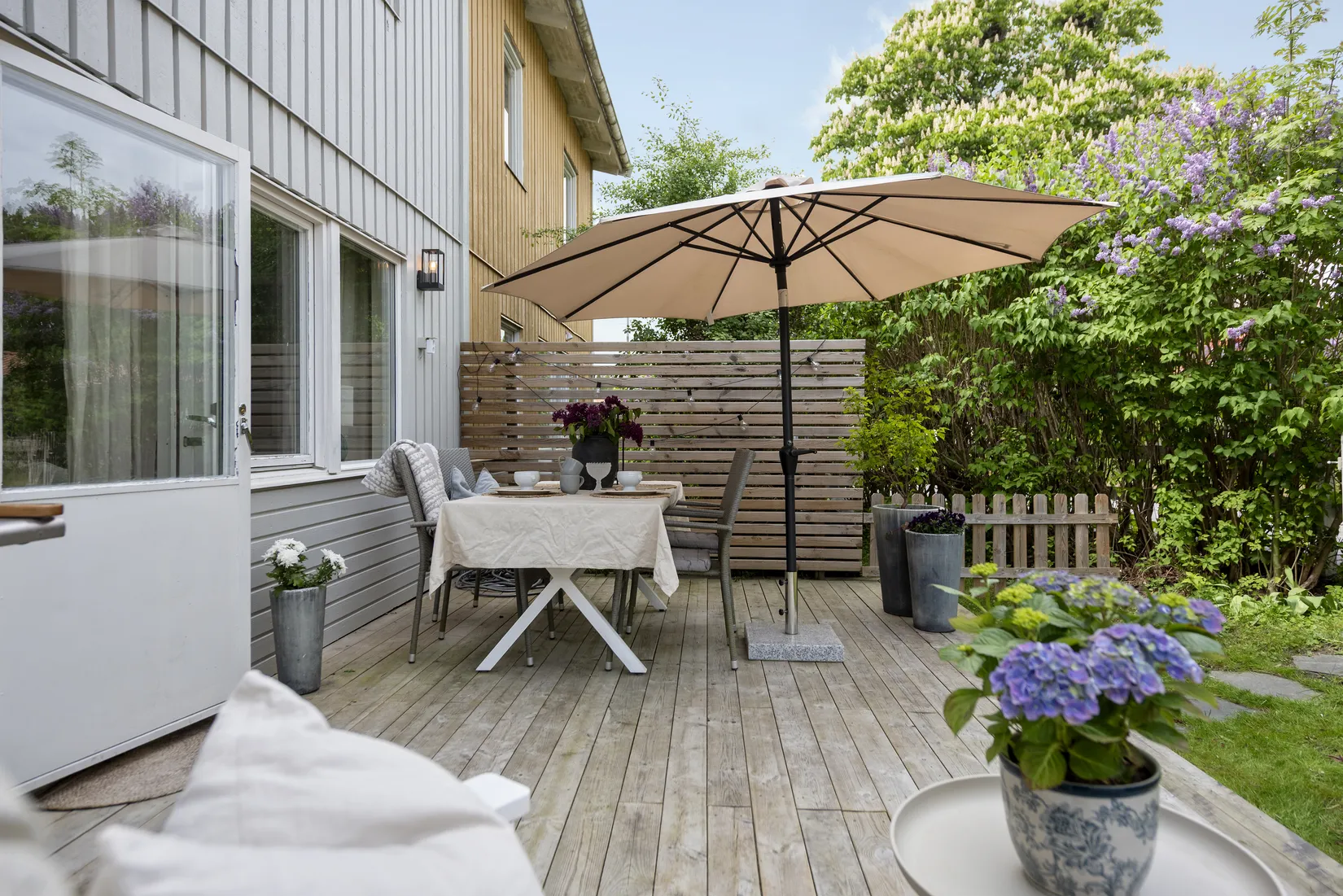 Villa, Radhus, Alliansvägen 10, Gribbylund, Täby