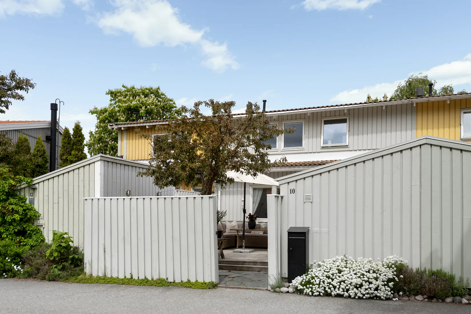 Villa, Radhus, Alliansvägen 10, Gribbylund, Täby