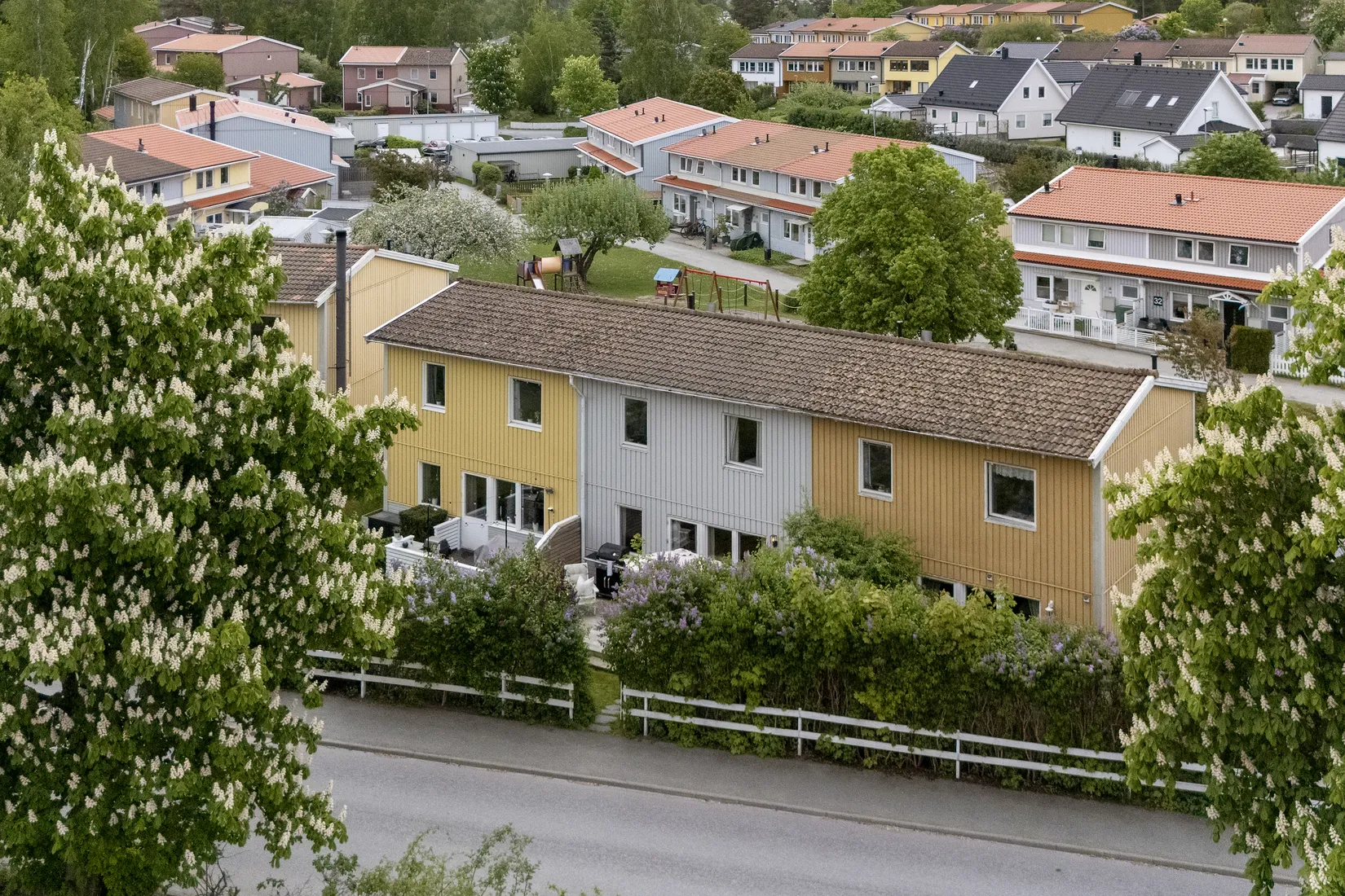 Villa, Radhus, Alliansvägen 10, Gribbylund, Täby