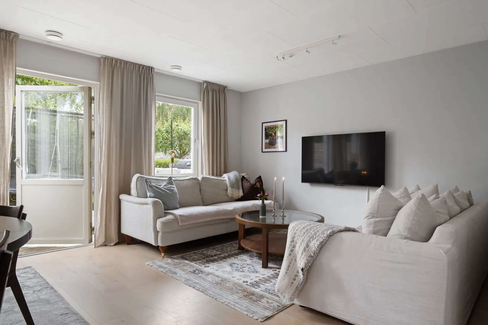 Villa, Radhus, Alliansvägen 10, Gribbylund, Täby