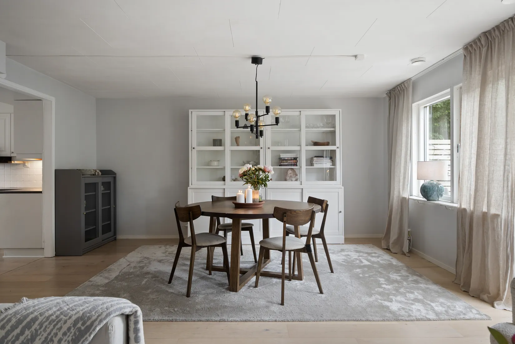 Villa, Radhus, Alliansvägen 10, Gribbylund, Täby