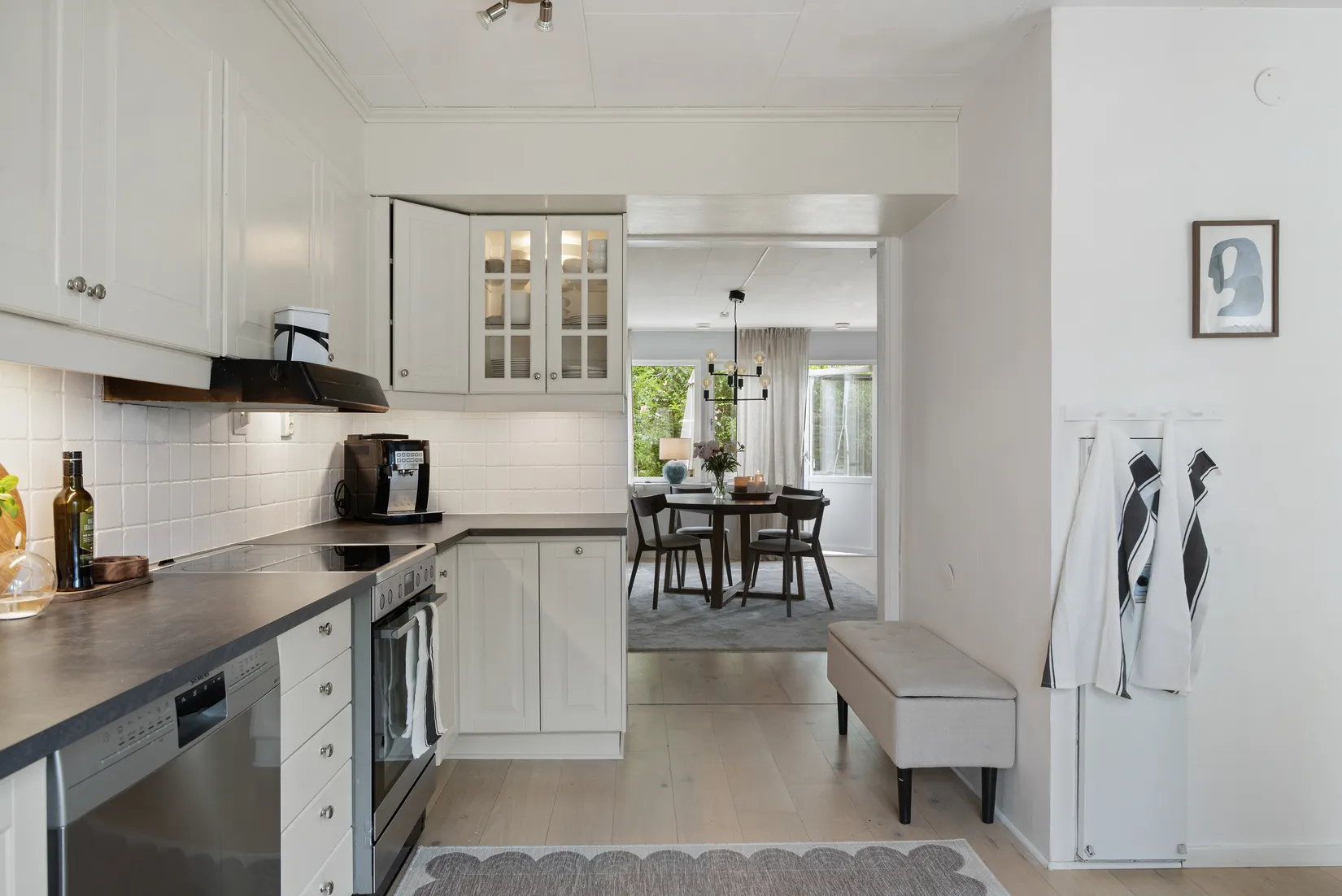 Villa, Radhus, Alliansvägen 10, Gribbylund, Täby