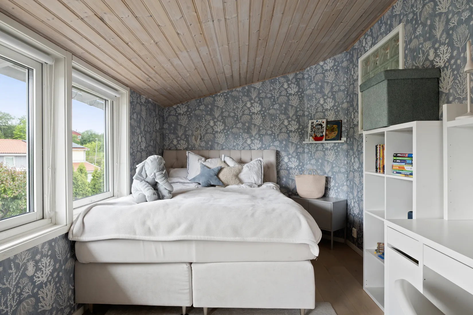 Villa, Radhus, Alliansvägen 10, Gribbylund, Täby