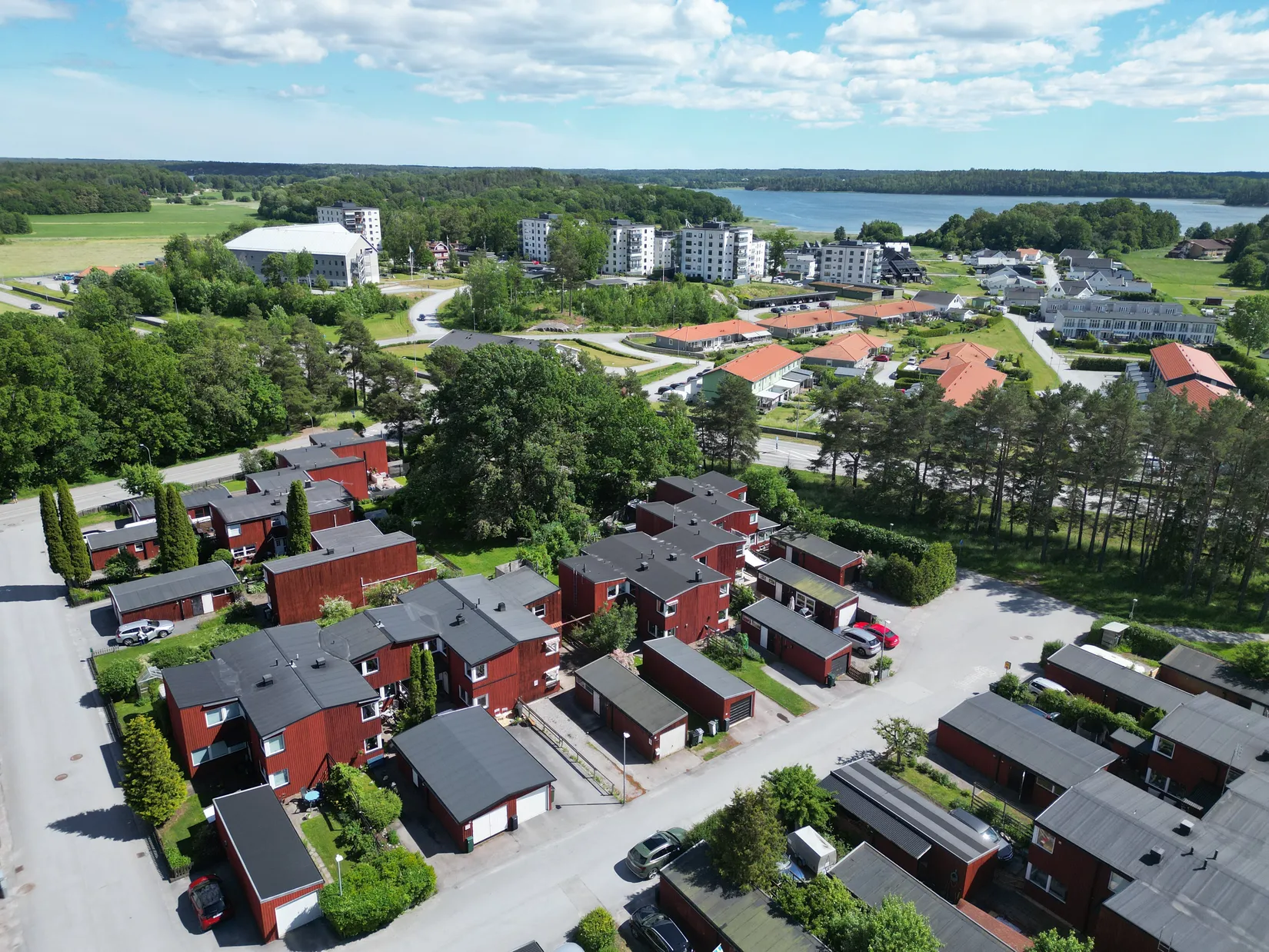 Villa, Radhus, Merkuriusvägen 17, Solbacka, Norrtälje