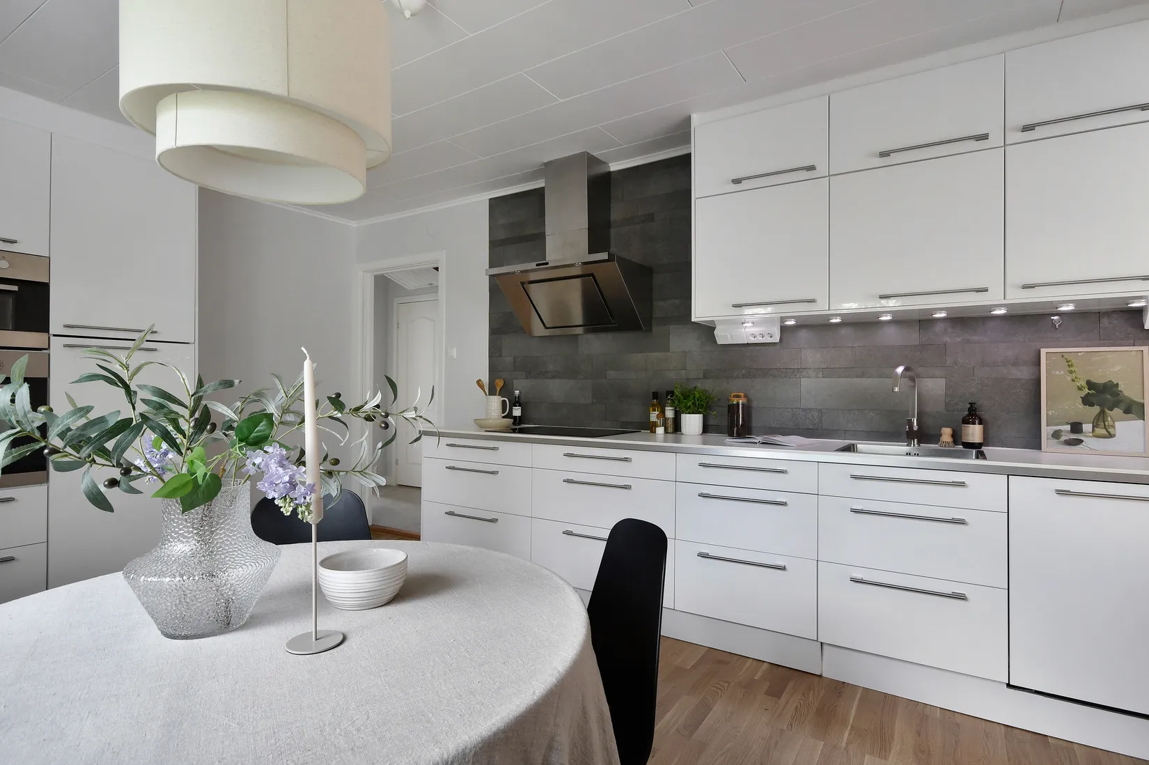 Bostadsrätt, Villa, Rökärrsvägen 1 A, Handen, Haninge