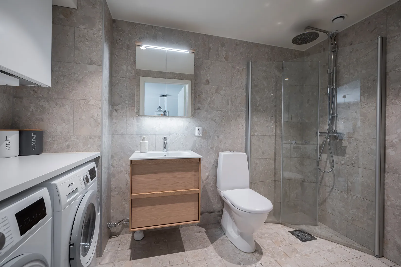 Bostadsrätt, Ulvsbergsvägen 15E, Tullinge Strand, Botkyrka
