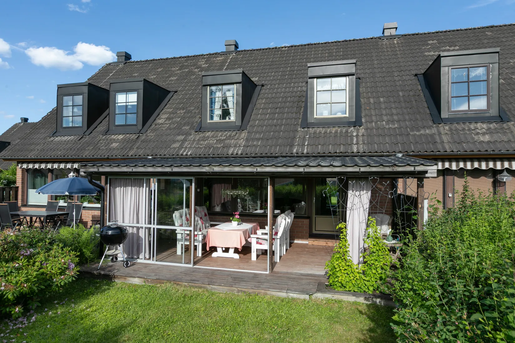 Radhus, Idrottsvägen 22B, Centalt, Sandviken