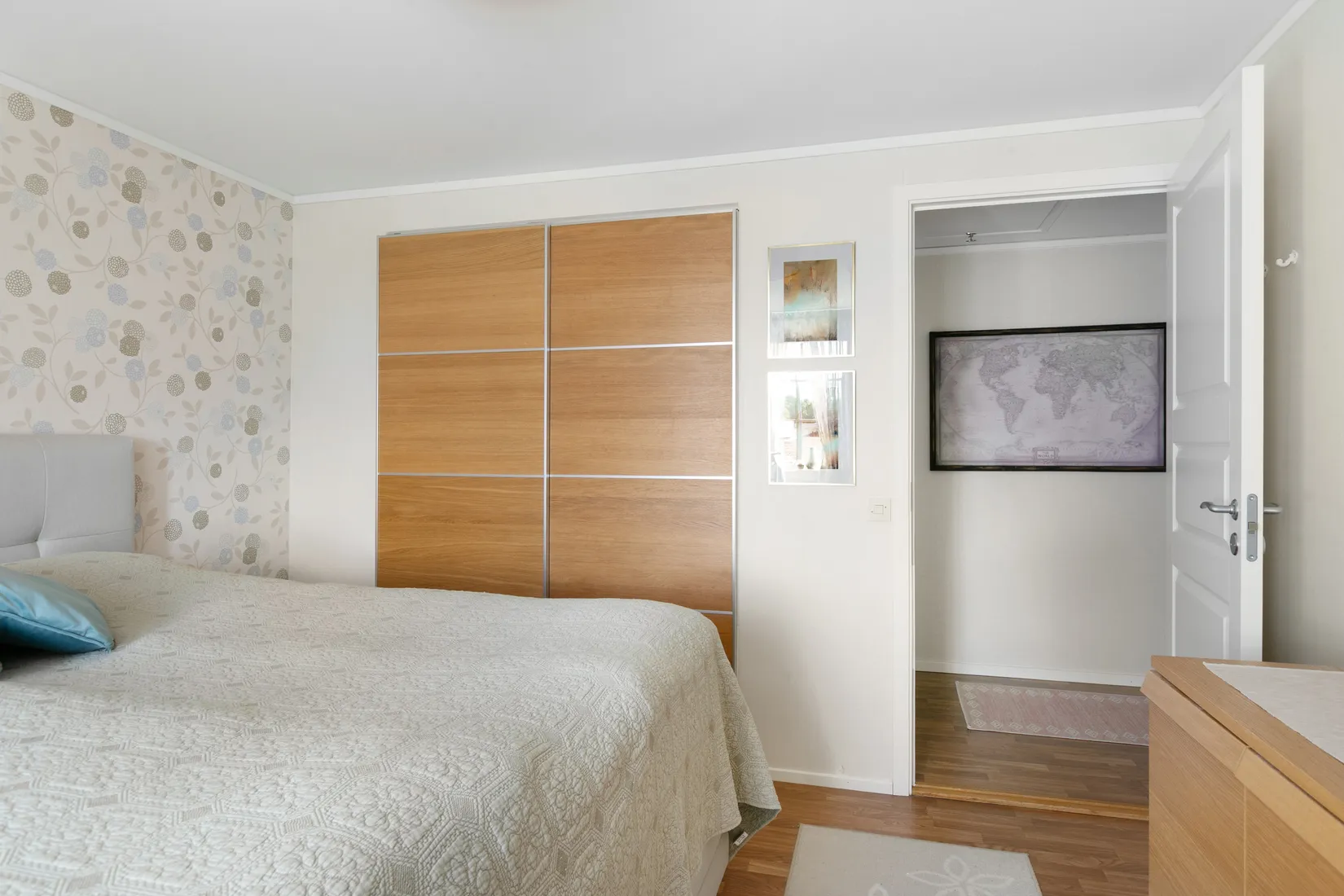 Radhus, Idrottsvägen 22B, Centalt, Sandviken