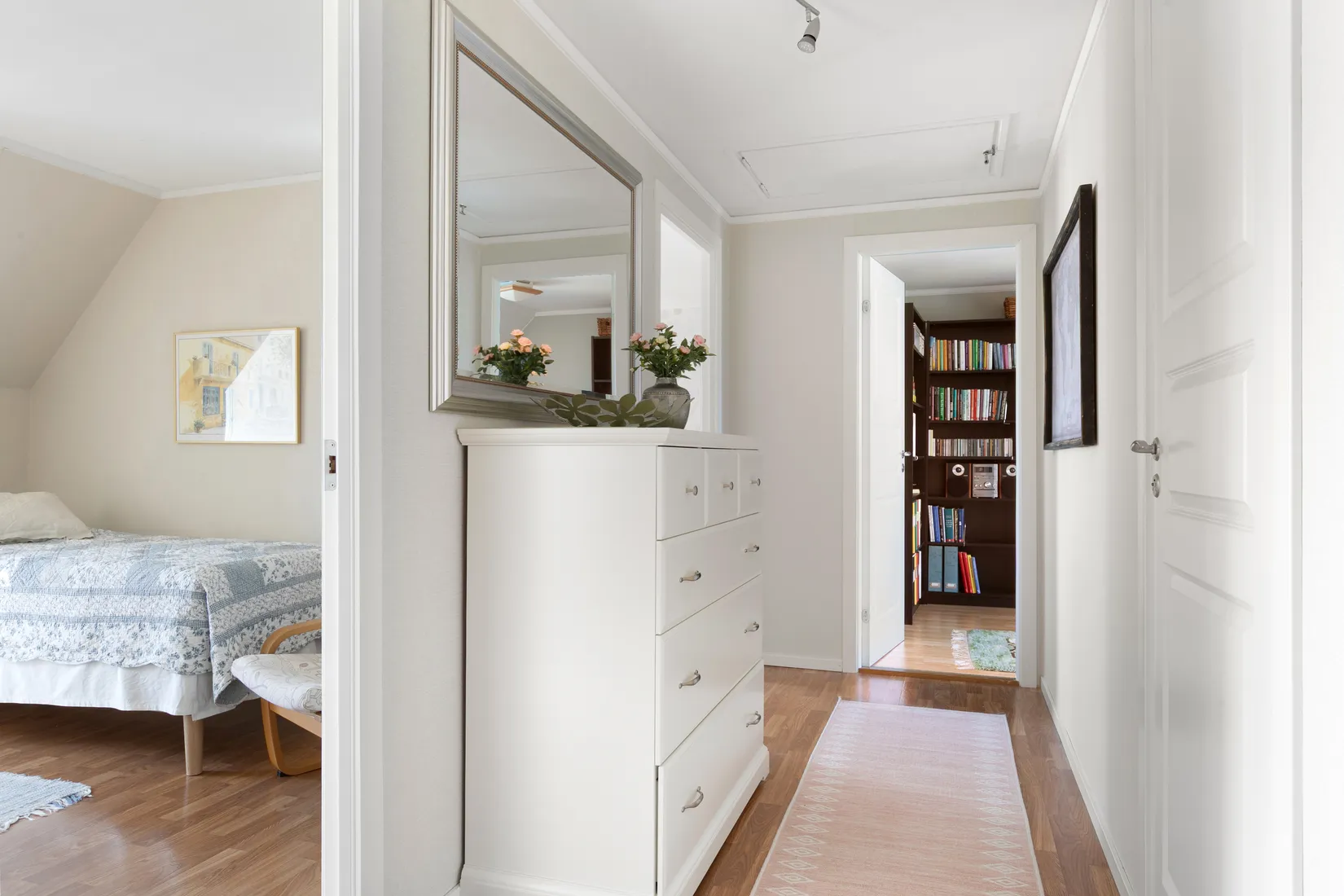 Radhus, Idrottsvägen 22B, Centalt, Sandviken