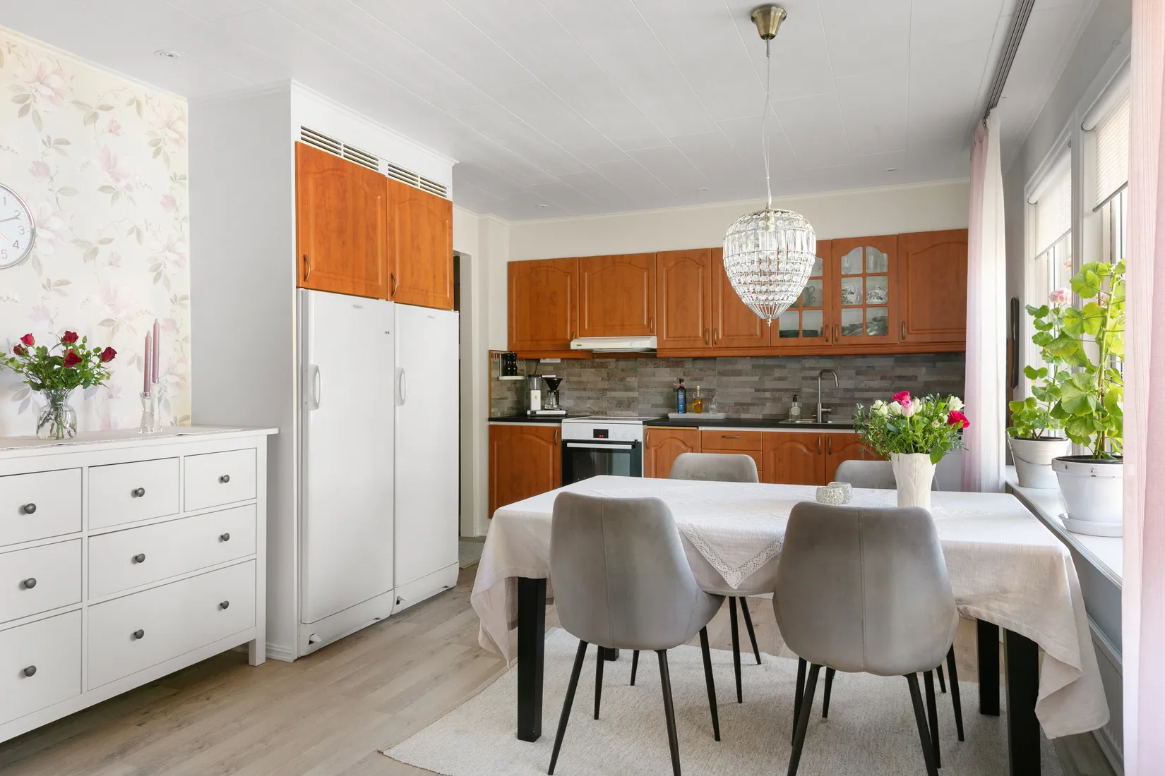 Radhus, Idrottsvägen 22B, Centalt, Sandviken