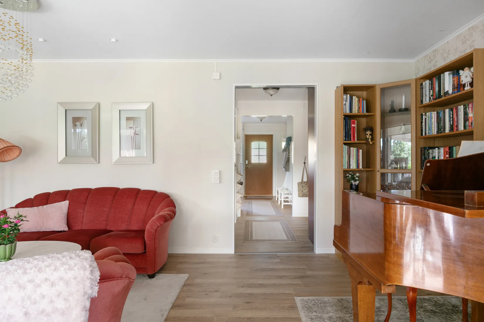 Radhus, Idrottsvägen 22B, Centalt, Sandviken