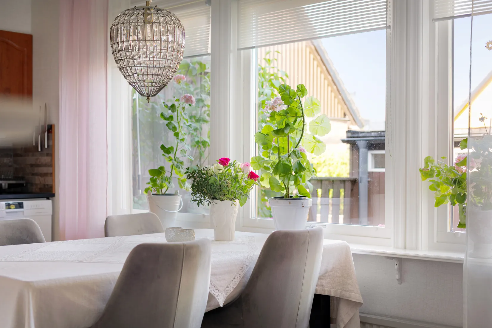 Radhus, Idrottsvägen 22B, Centalt, Sandviken