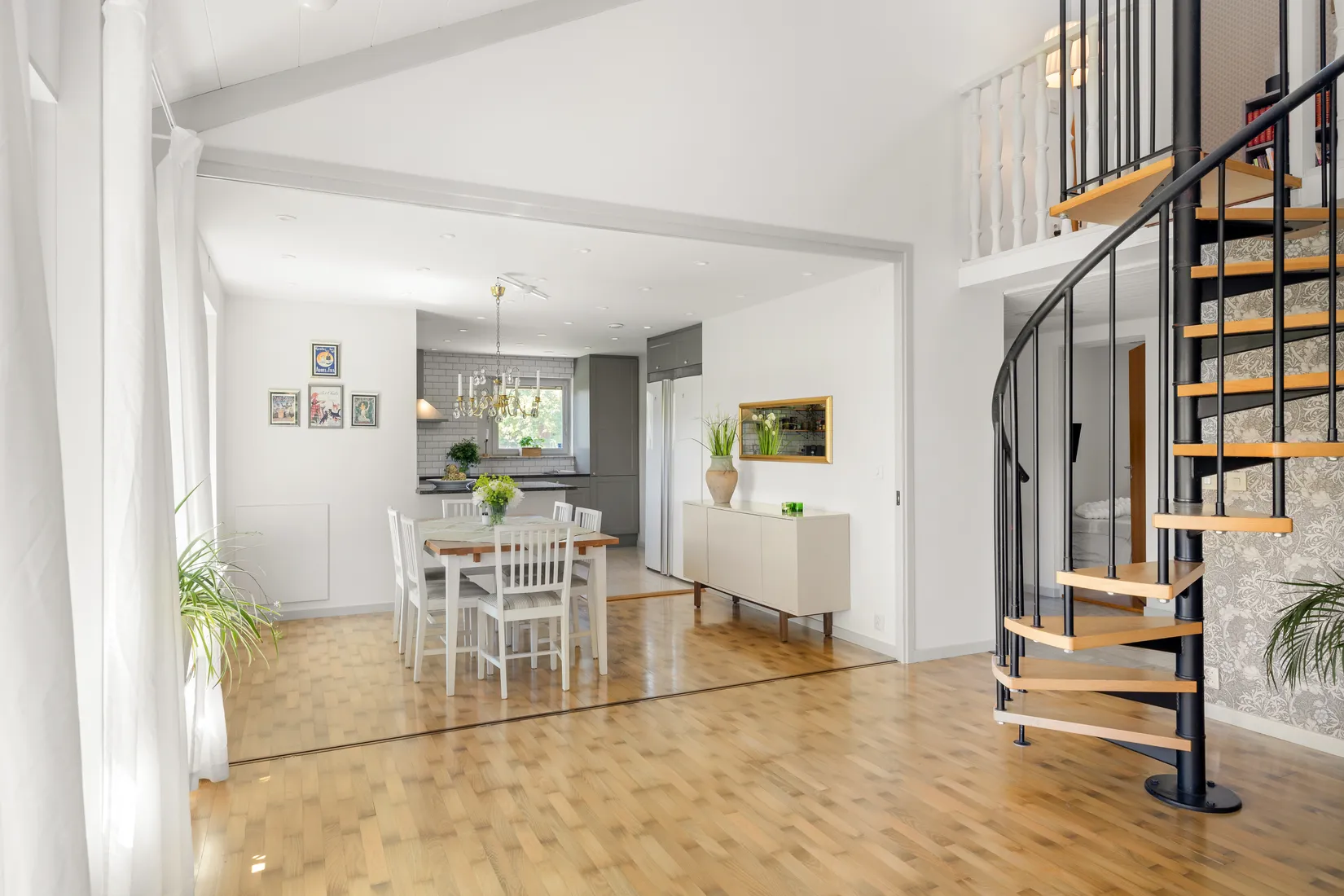 Villa, Vipphavrevägen 8, Ekerö Väsby, Ekerö