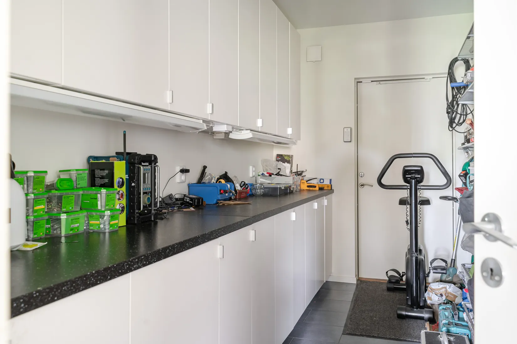 Villa, Radhus, Kryddgårdsvägen 28, Slagsta, Botkyrka