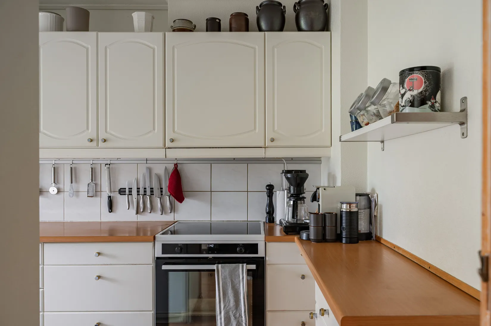 Villa, Radhus, Kryddgårdsvägen 28, Slagsta, Botkyrka