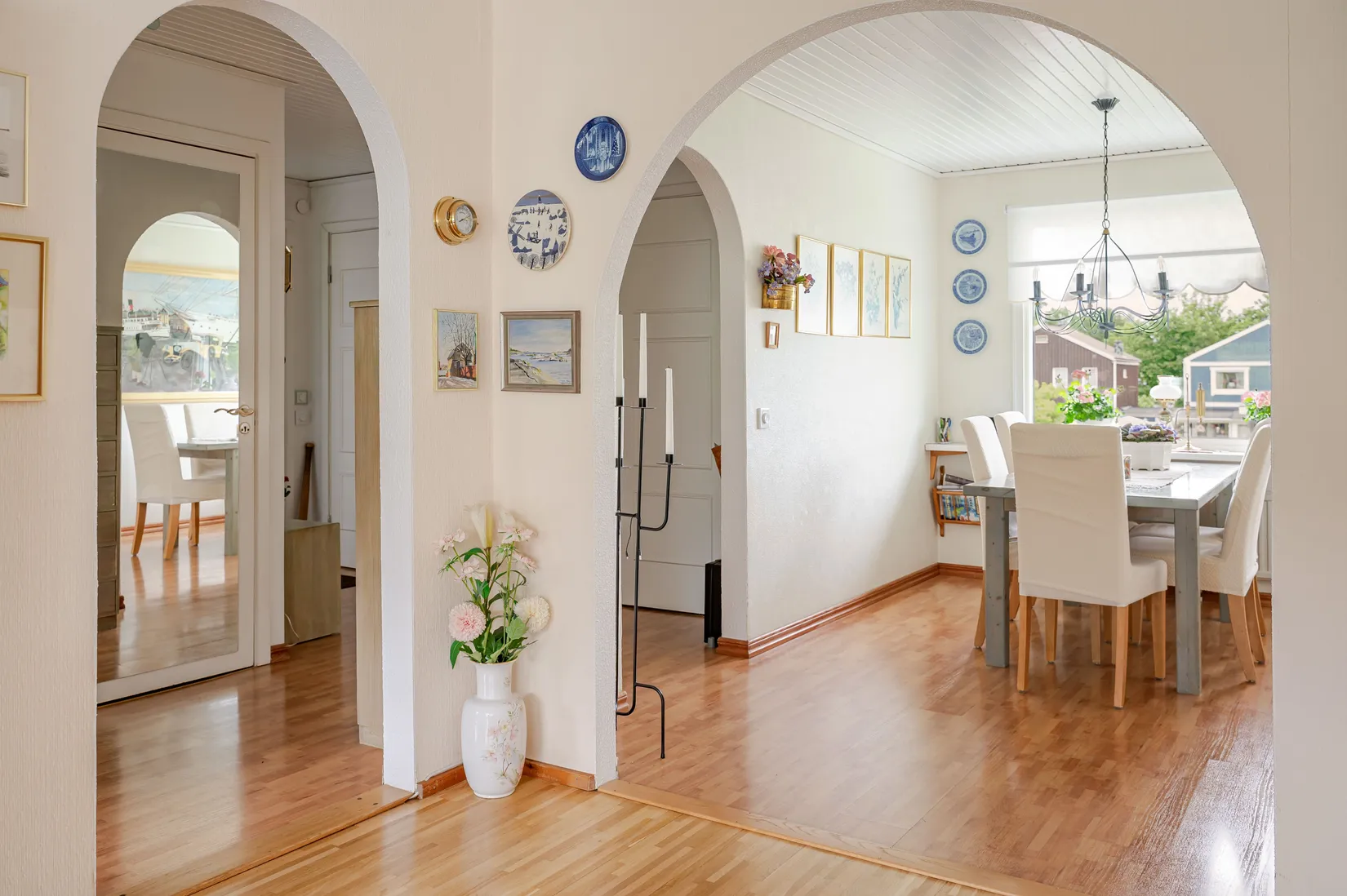 Villa, Radhus, Kryddgårdsvägen 28, Slagsta, Botkyrka