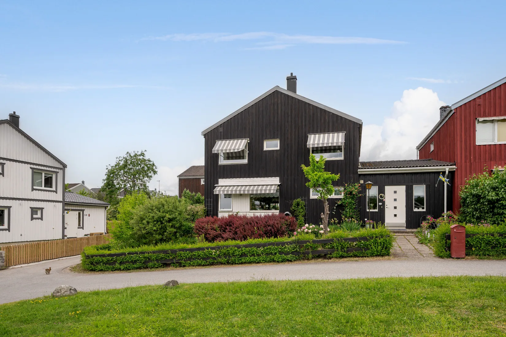 Villa, Radhus, Kryddgårdsvägen 28, Slagsta, Botkyrka