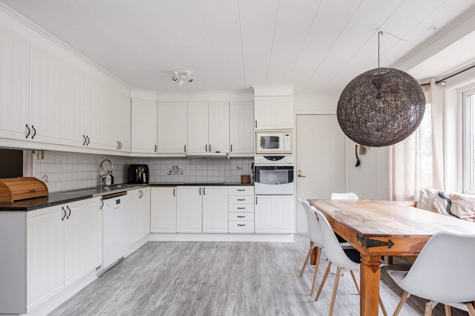 Villa, Sparrsätra Lönsåker 19, Enköping