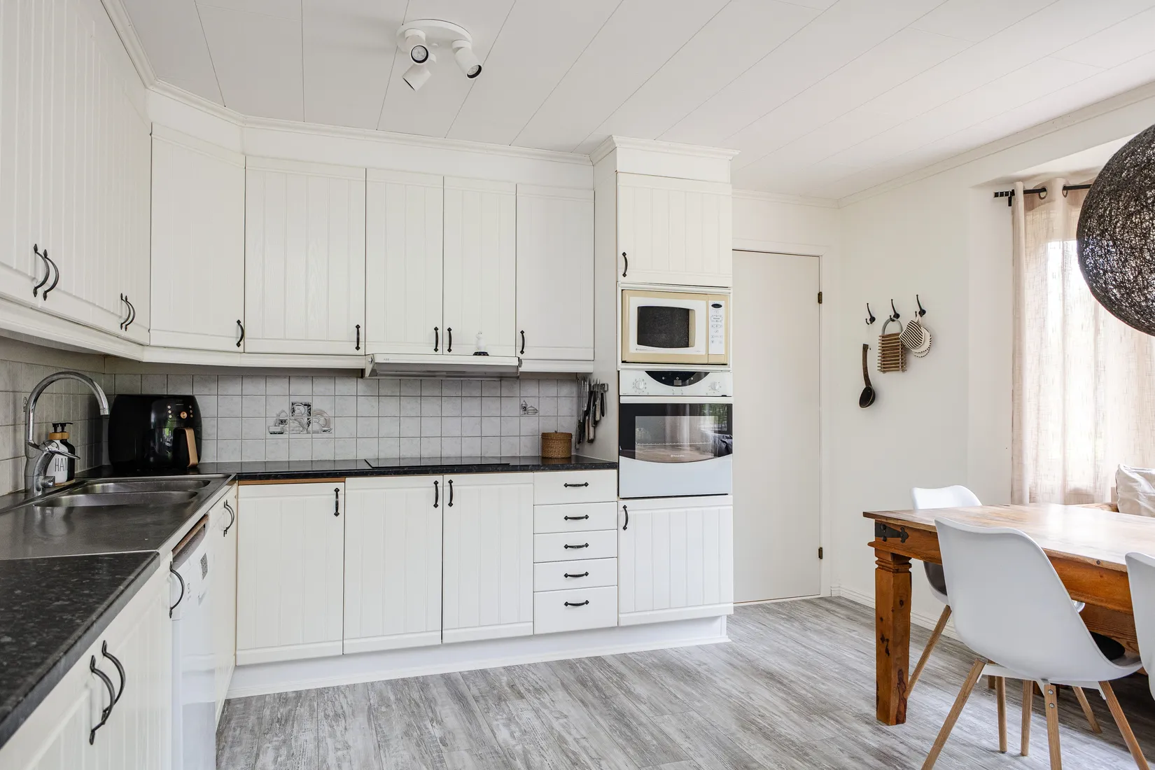 Villa, Sparrsätra Lönsåker 19, Enköping