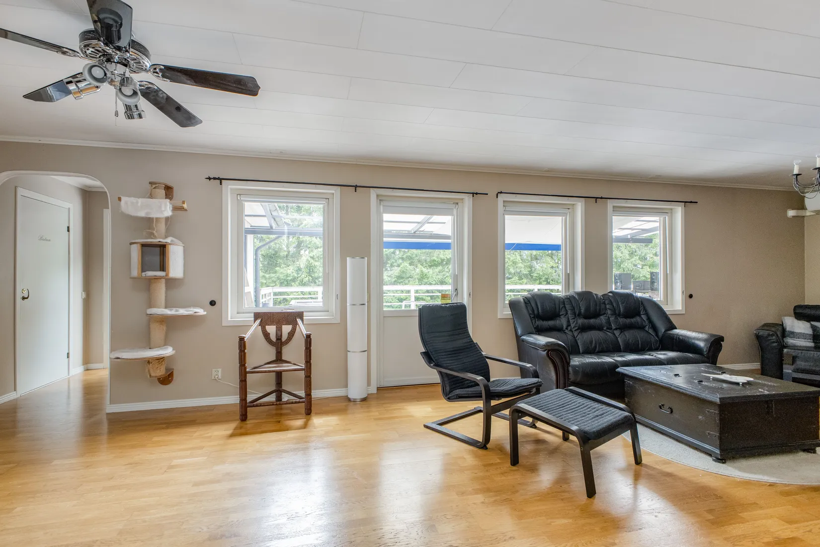 Villa, Sparrsätra Lönsåker 19, Enköping