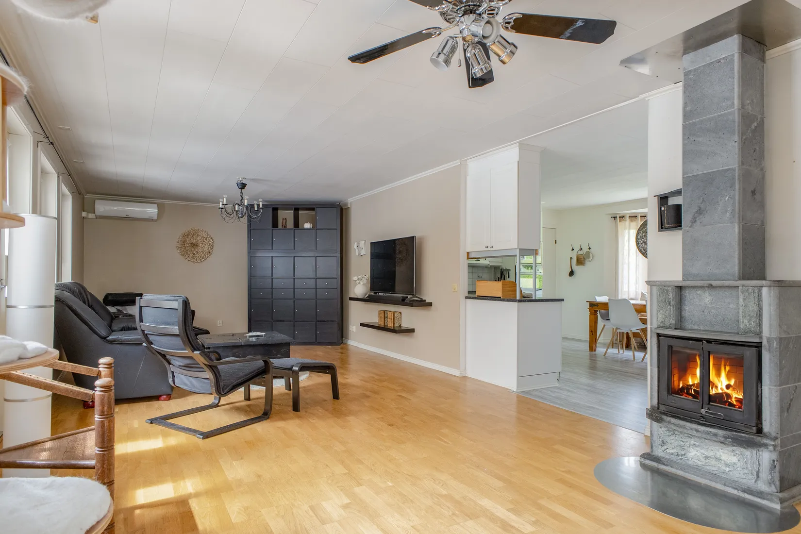 Villa, Sparrsätra Lönsåker 19, Enköping