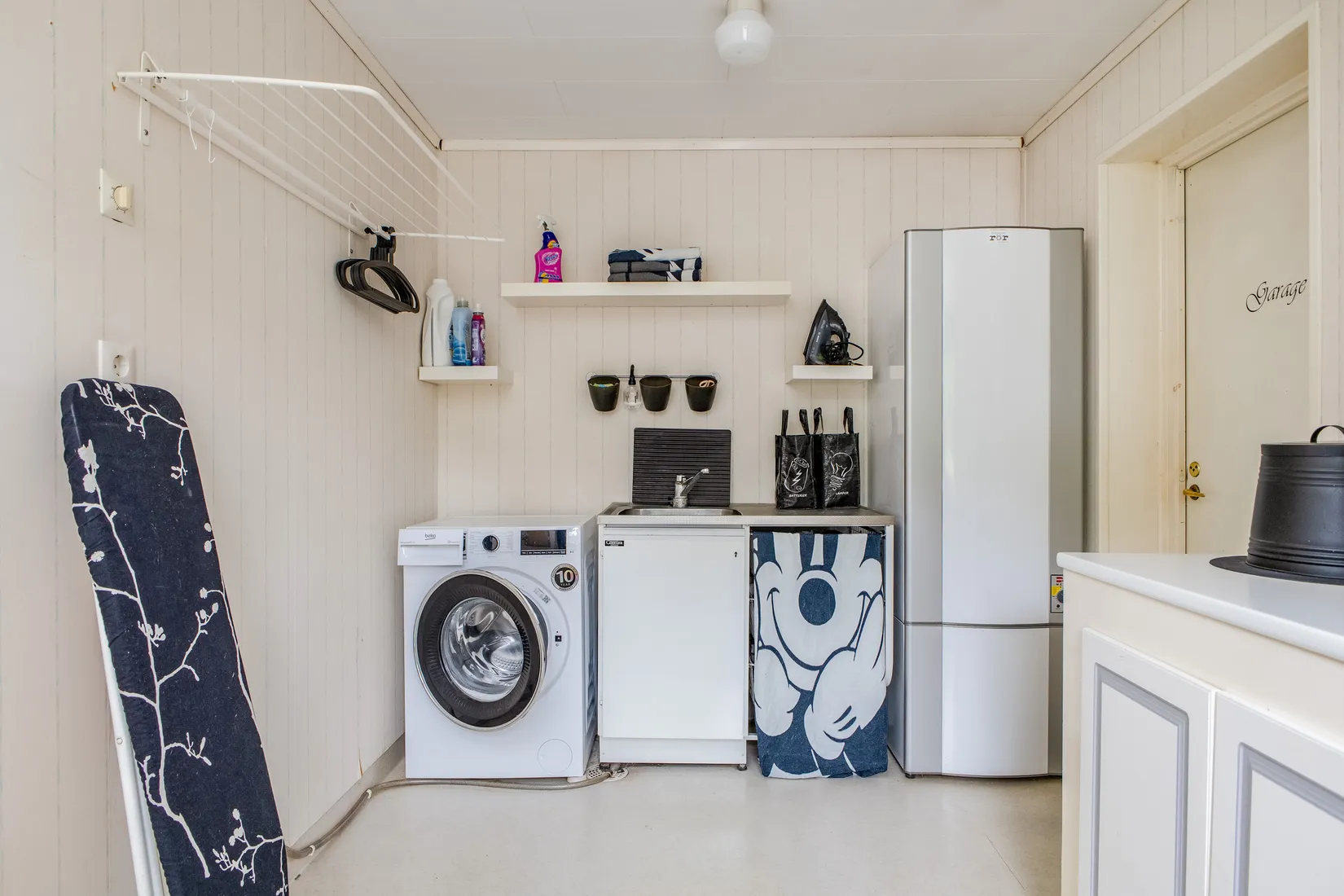 Villa, Sparrsätra Lönsåker 19, Enköping