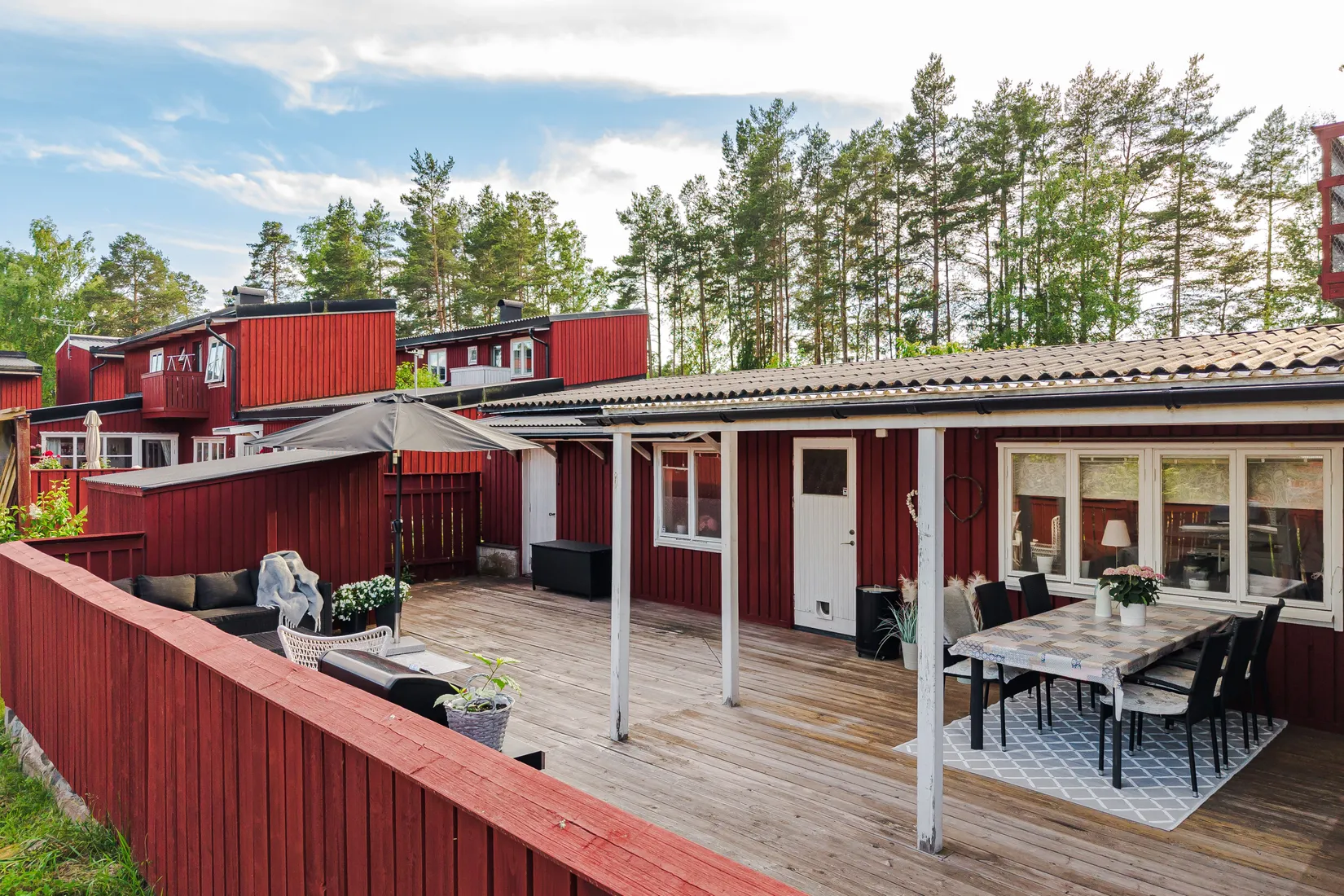 Radhus, Brunnsvägen 150A, Strängnäs