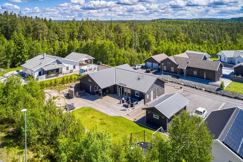 Villa, Aftonvägen 3, Floda - Ricklehöjden, Lerum