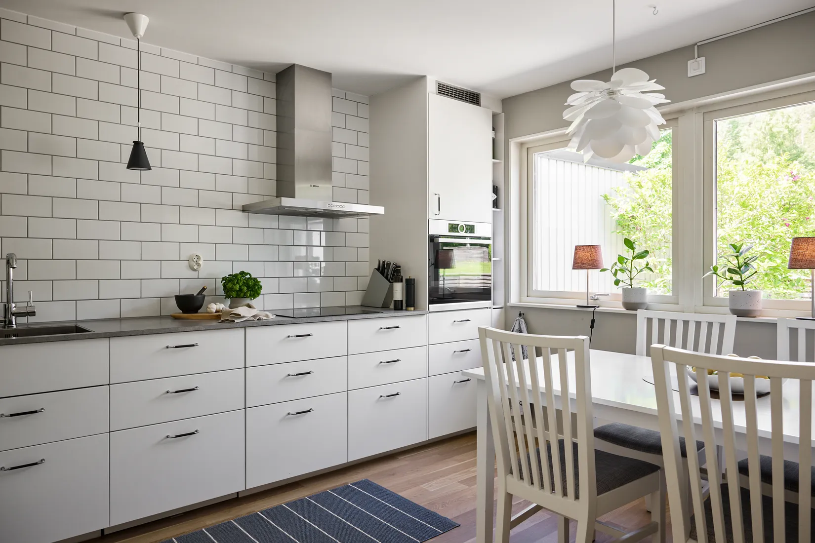 Villa, Radhus, Nyponvägen 33, Floda - Uddared, Lerum