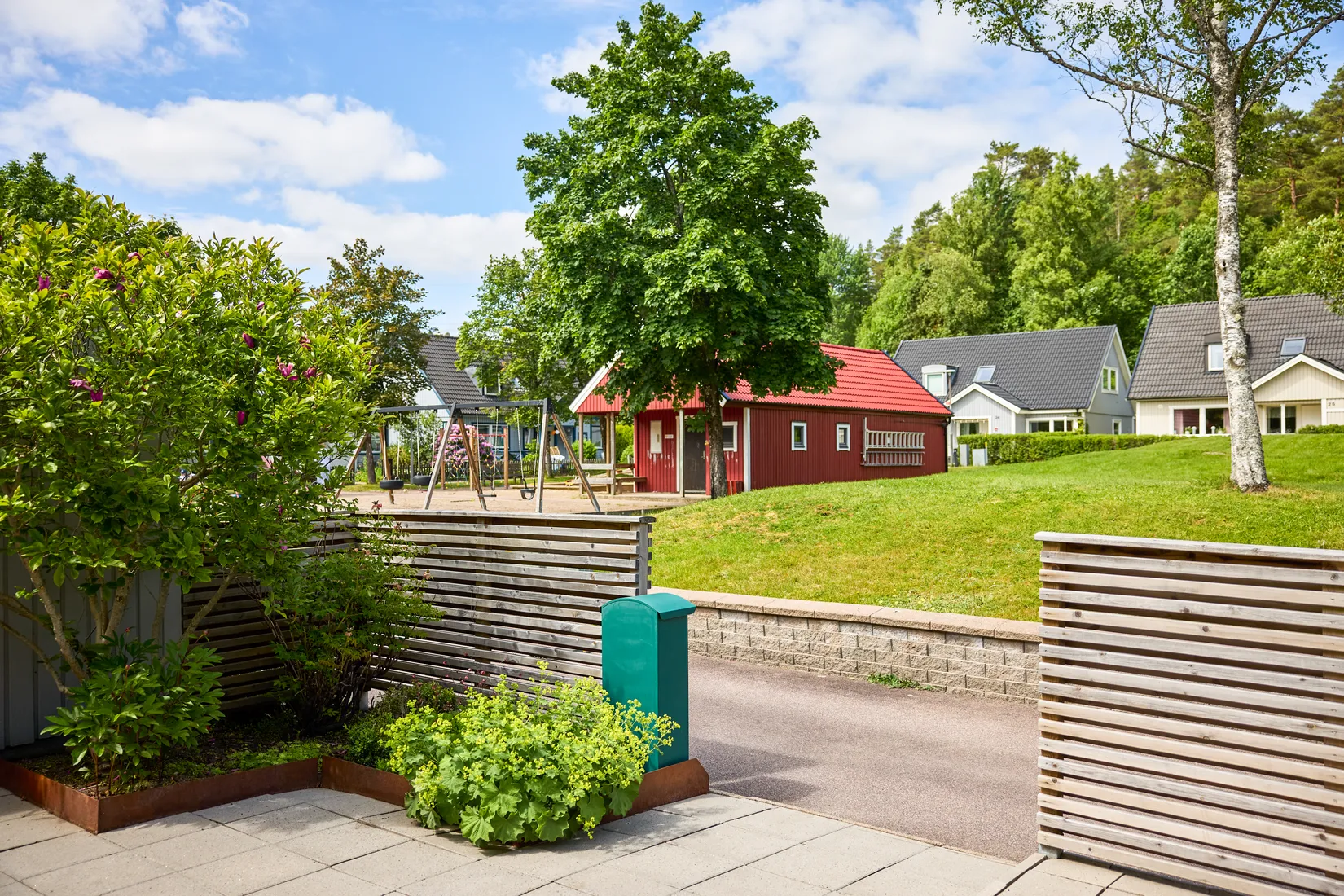 Villa, Radhus, Nyponvägen 33, Floda - Uddared, Lerum