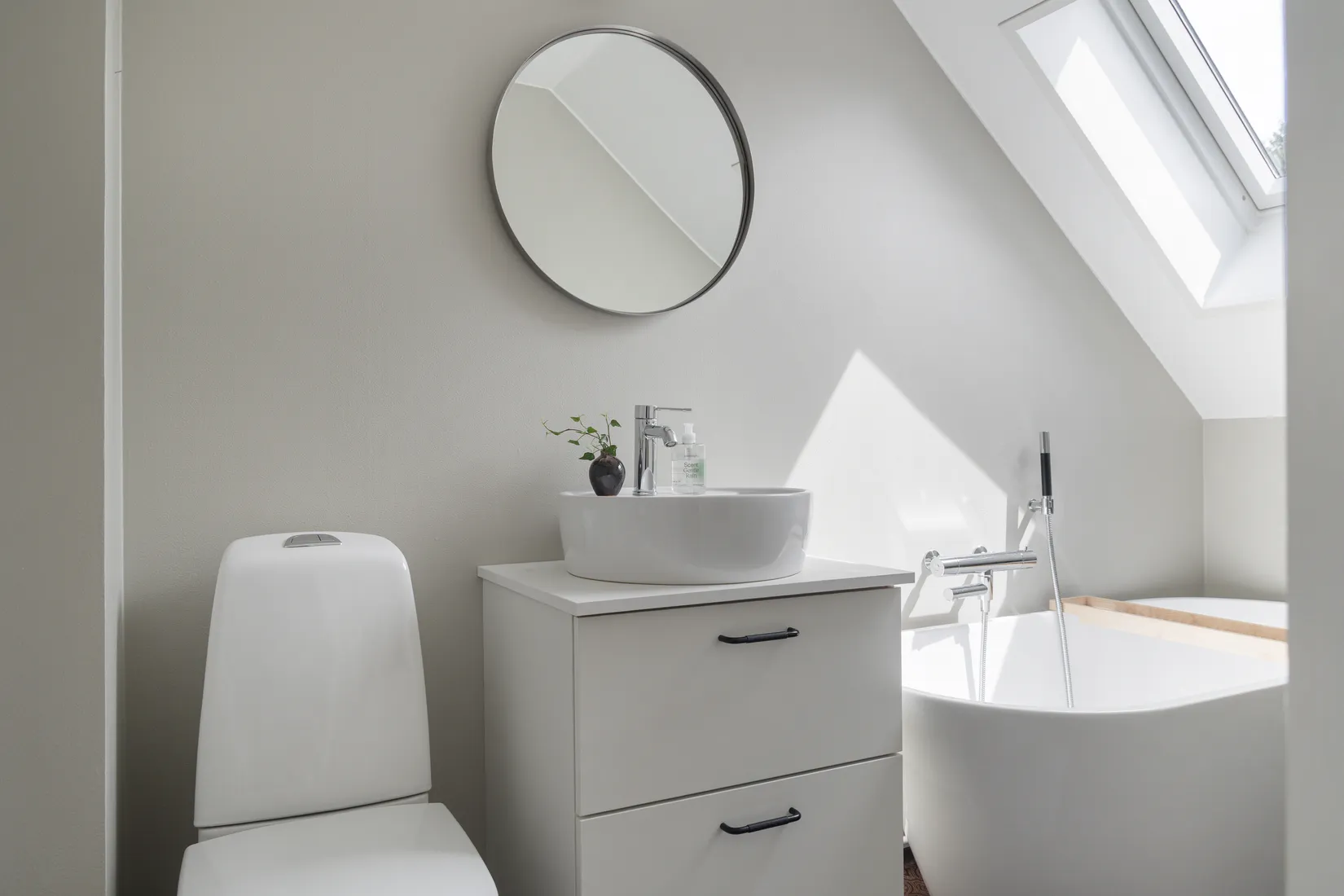 Villa, Radhus, Nyponvägen 33, Floda - Uddared, Lerum