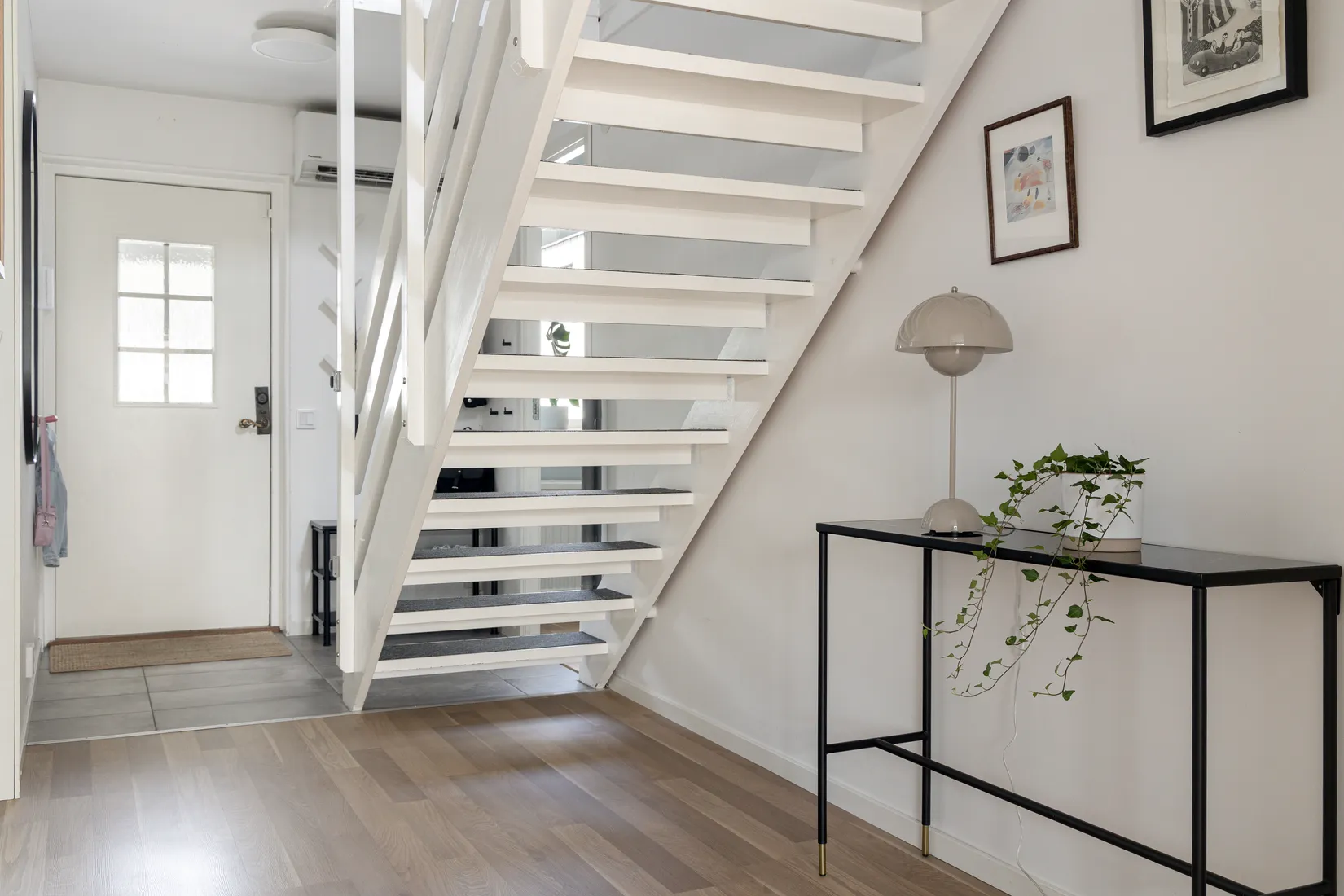 Villa, Radhus, Nyponvägen 33, Floda - Uddared, Lerum