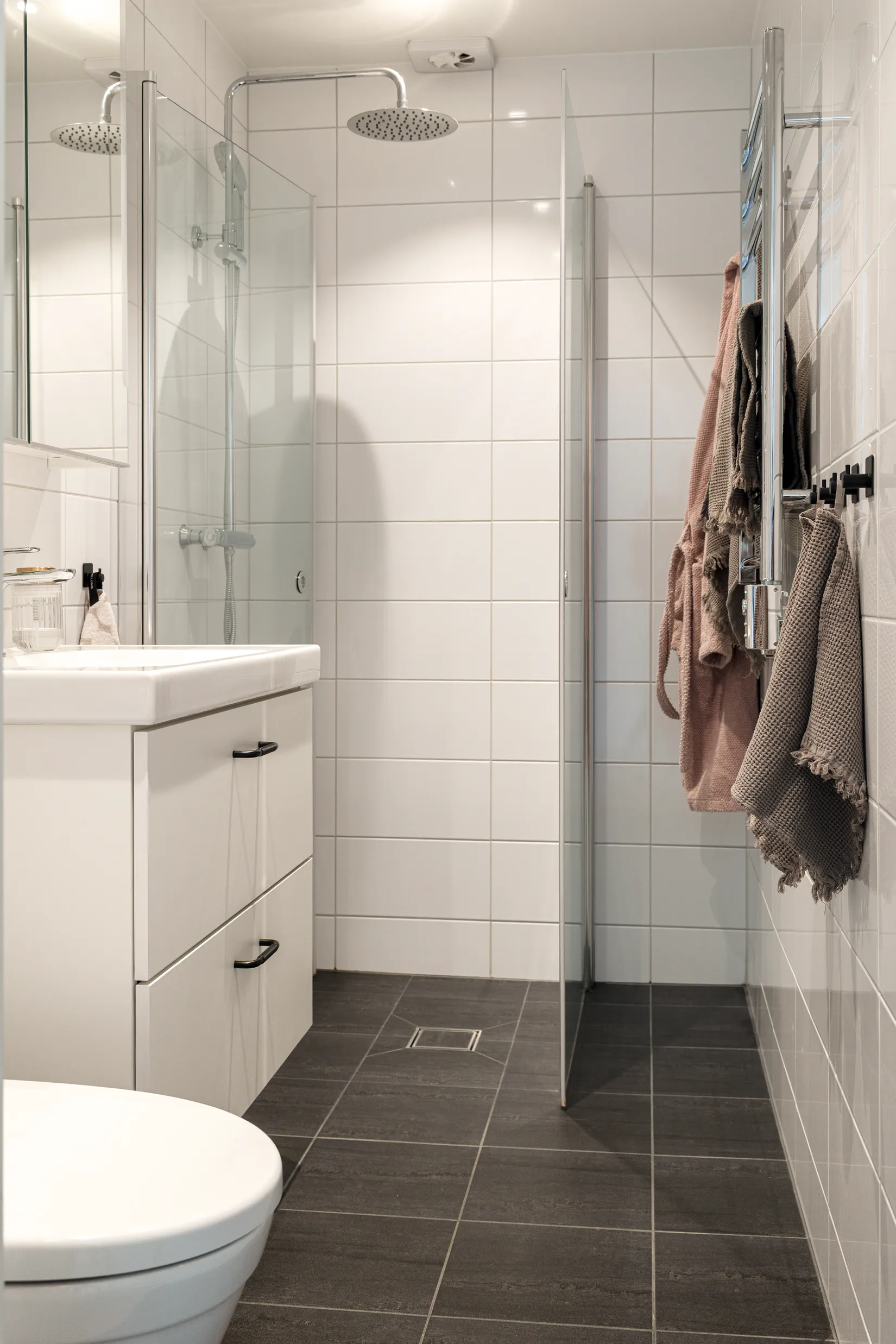 Villa, Radhus, Nyponvägen 33, Floda - Uddared, Lerum