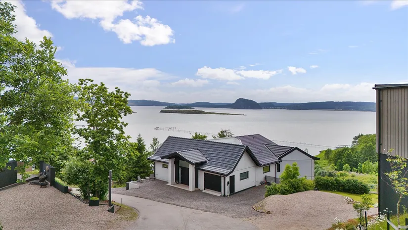 Villa, Vadkastliden 8, Utby, Uddevalla