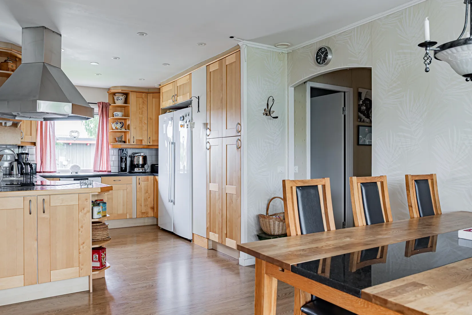 Villa, Tackjärnsgatan 98, Bäckby, Västerås
